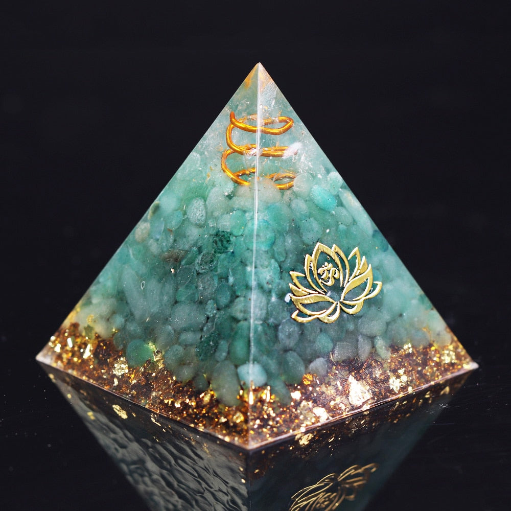 Aventurine Orgone Pyramid - Abundance Design