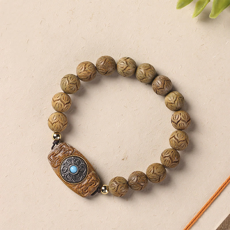 10mm Green Sandalwood Om Mani Padme Hum Bracelet