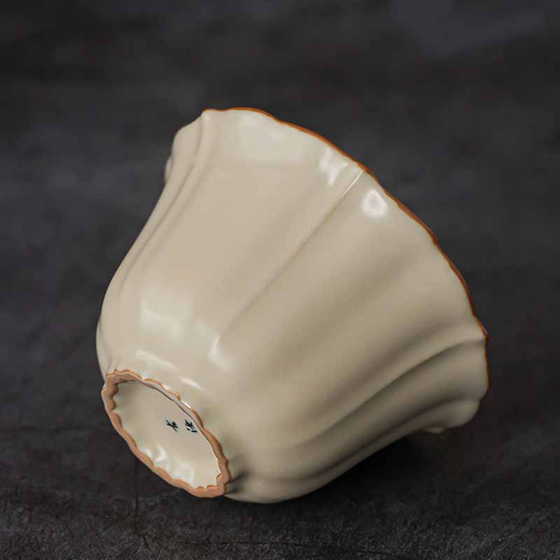Beige Ceramic Gaiwan with Plum Blossom Design 120ml Tea Set