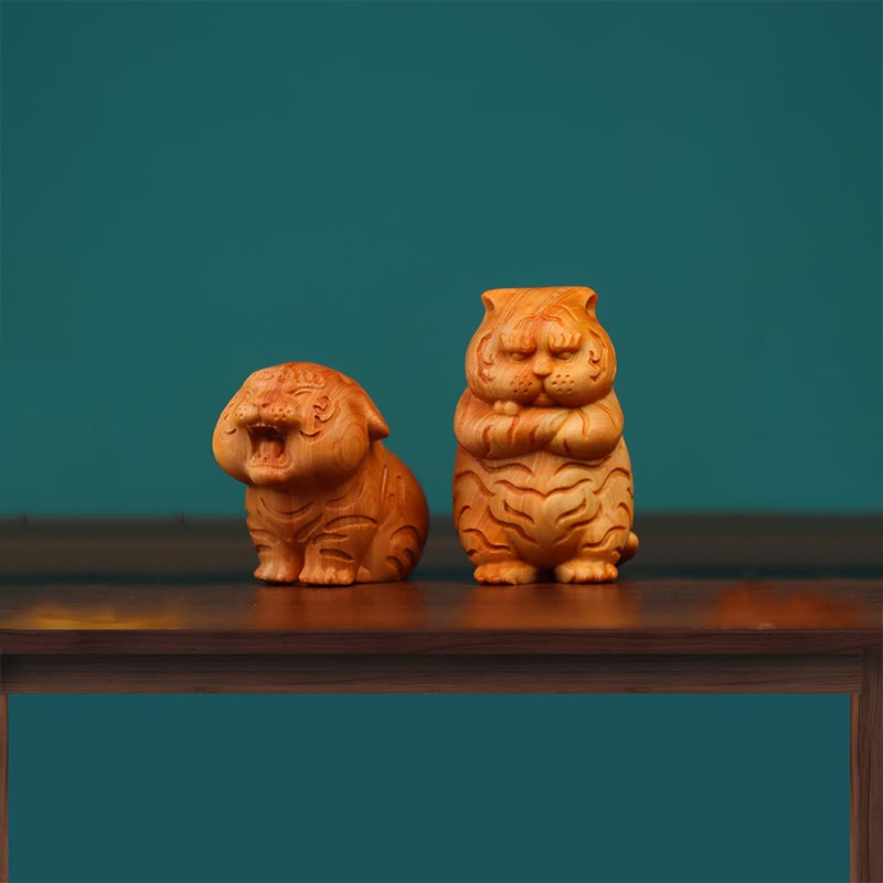 Boxwood & Thuja Sutchuenensis Spiritual Desk Statue Collection