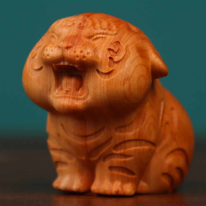 Boxwood & Thuja Sutchuenensis Spiritual Desk Statue Collection