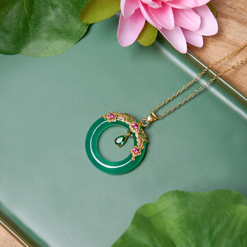 Green Chalcedony Peace Buckle Strength Necklace