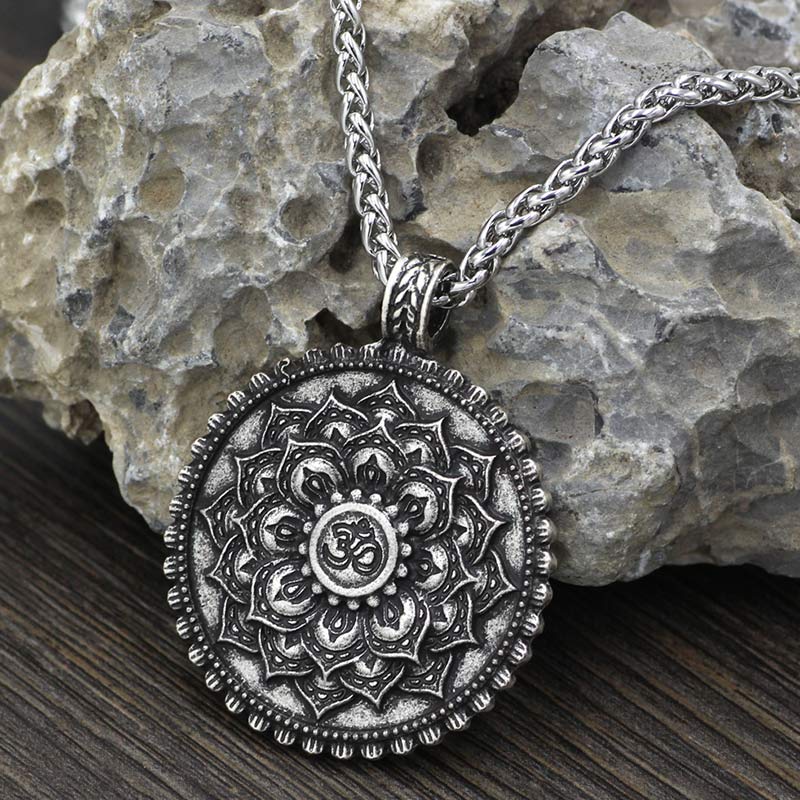 Unisex Electroplated Om Mani Padme Hum Necklace with Lotus Pattern