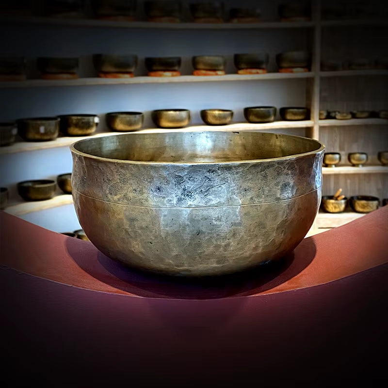 Large Tibetan Singing Bowl Handmade Meditation Massage Yoga Nepal Singing Bowls Chakra Mindfulness Spiritual Desktop Decorative