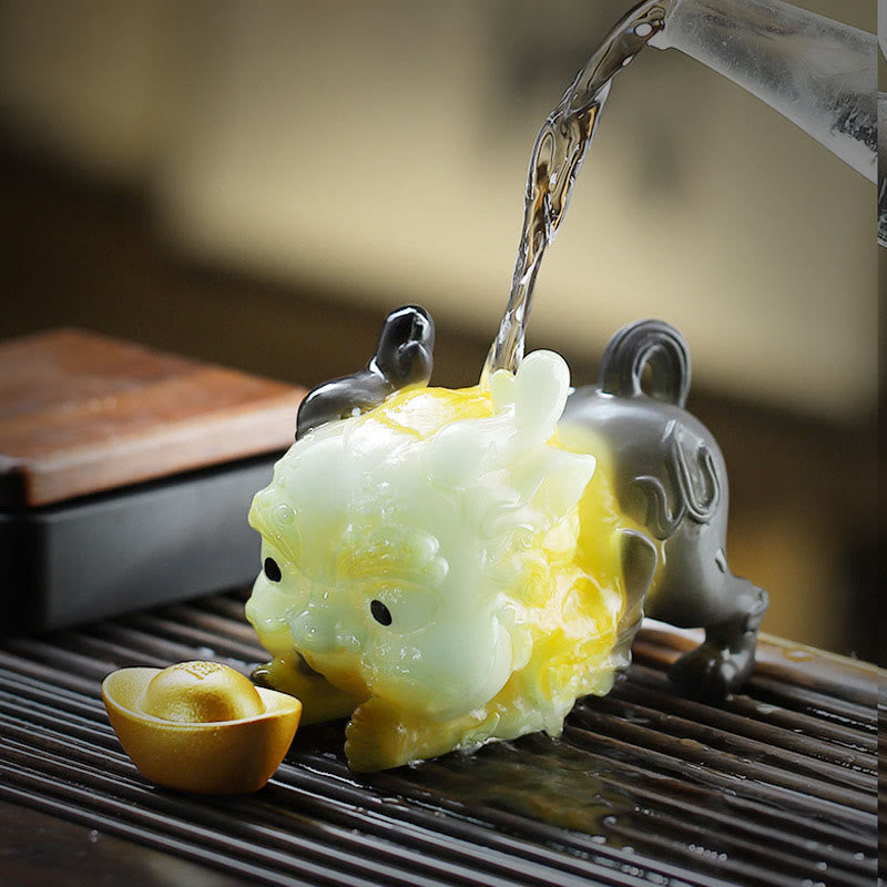 Color Changing Resin PiXiu Figurine for Wealth & Harmony