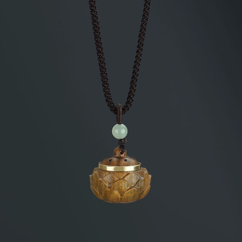 Om Mani Padme Hum Green Sandalwood Necklace for Soothing Peace