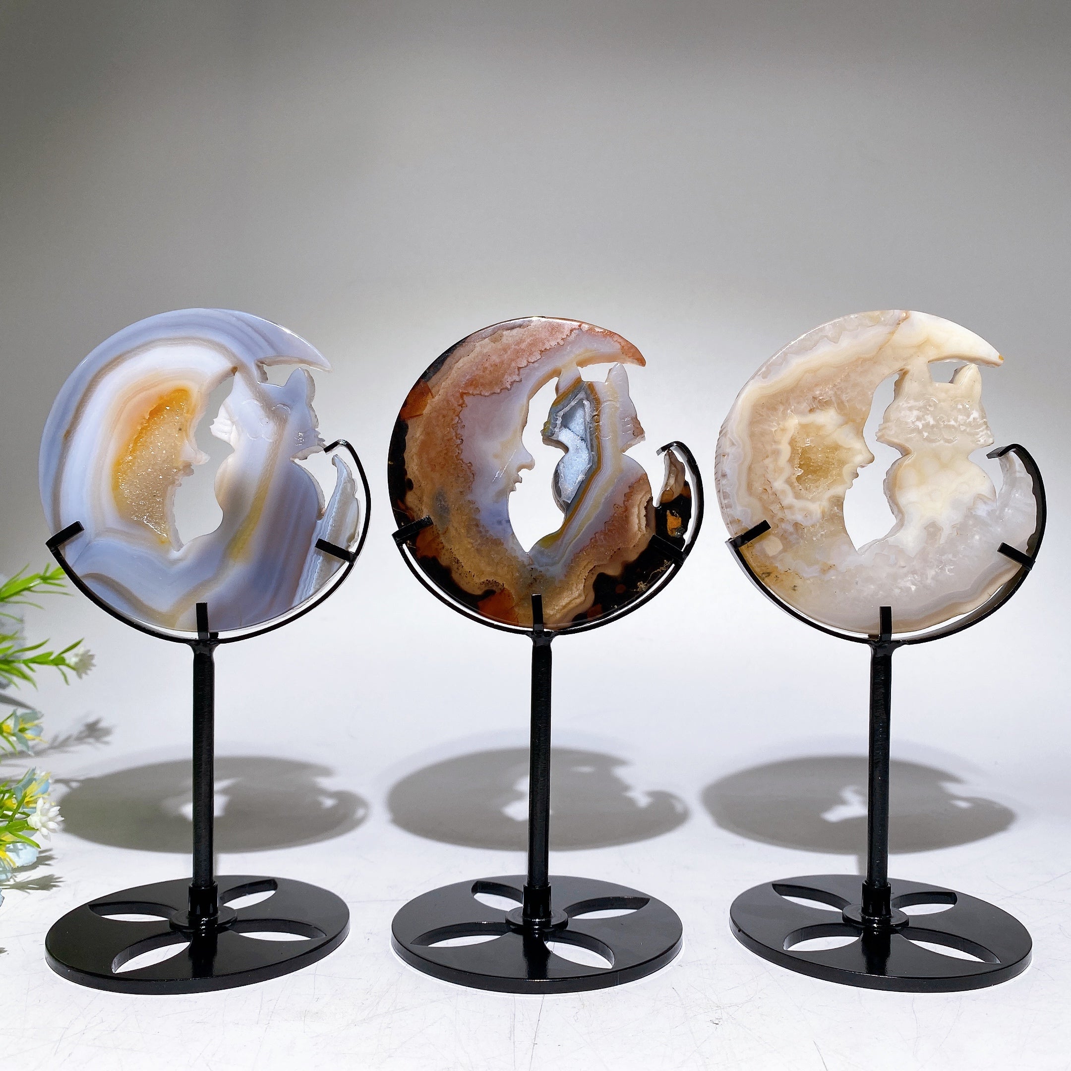 Druzy Agate Cat Moon Face Carving Spiritual Figurine 18cm