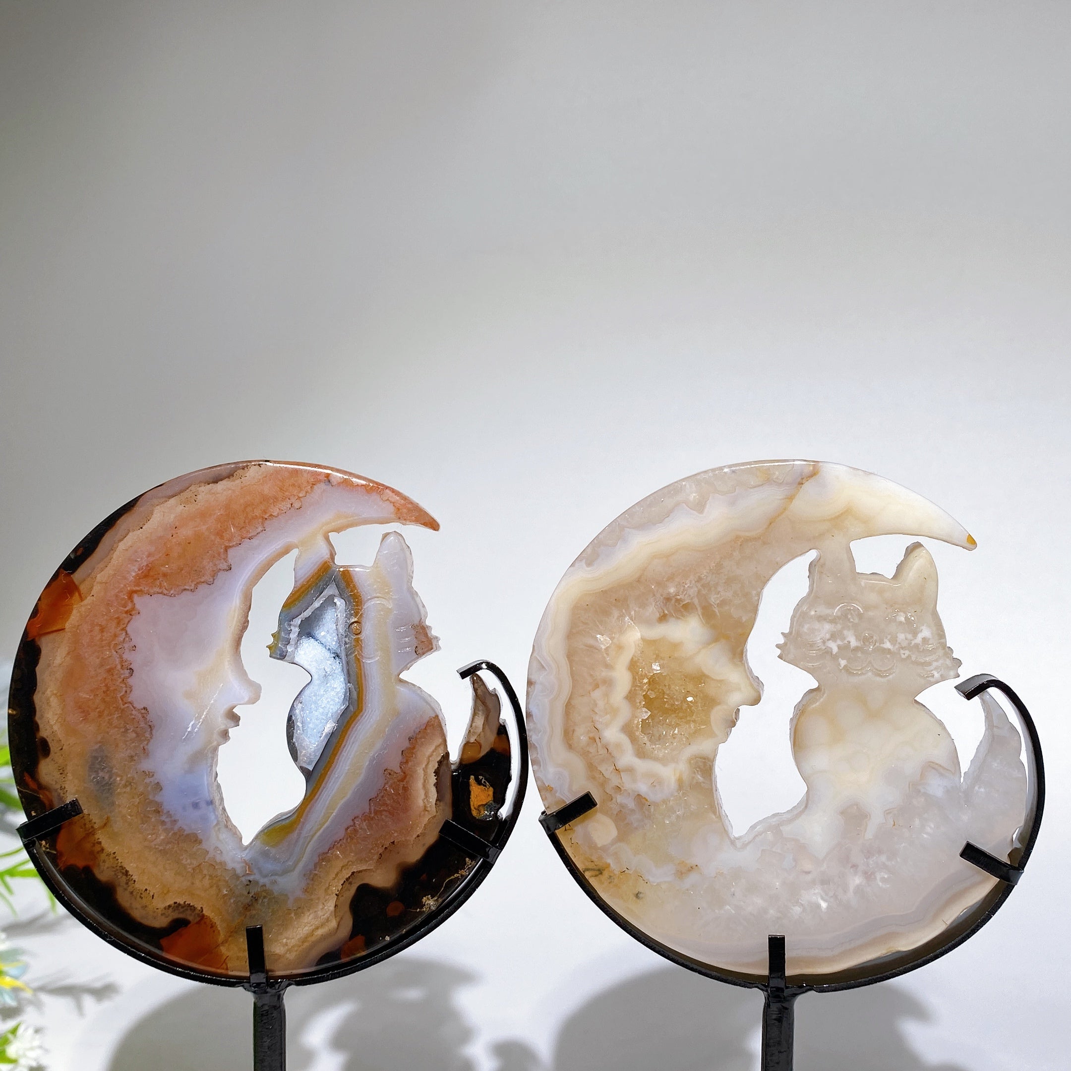 Druzy Agate Cat Moon Face Carving Spiritual Figurine 18cm