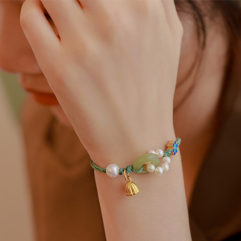 Hetian Jade Peace Buckle Serenity Bracelet for Luck