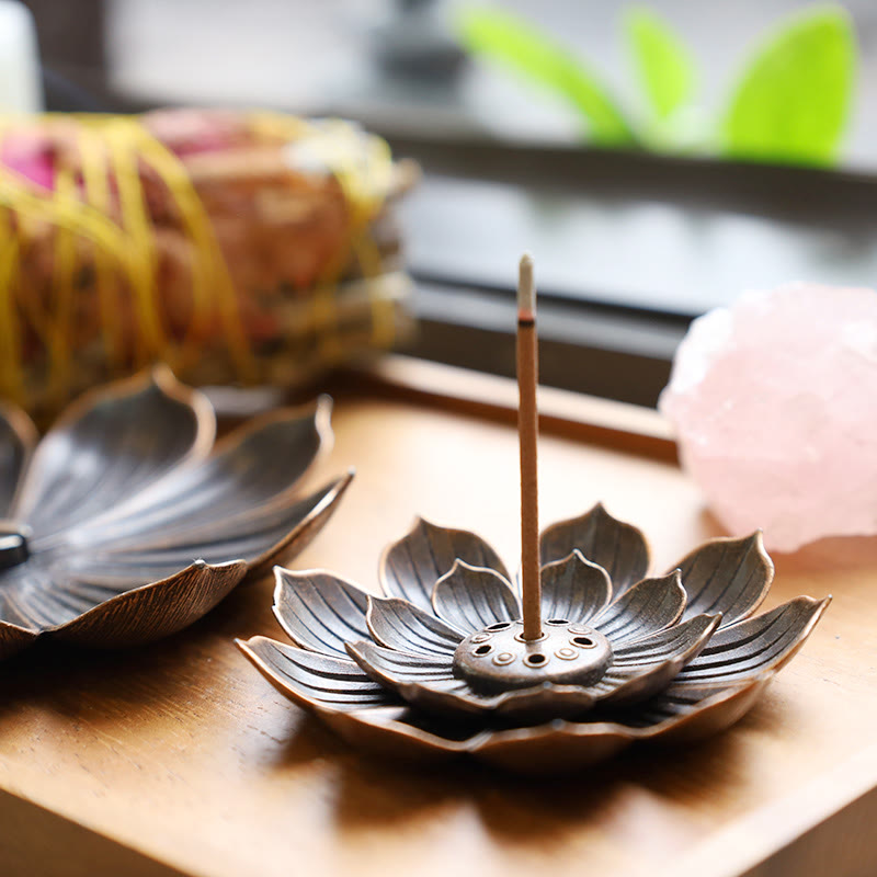 Creative Six-hole Lotus Incense Burner | Ceramic Alloy Design