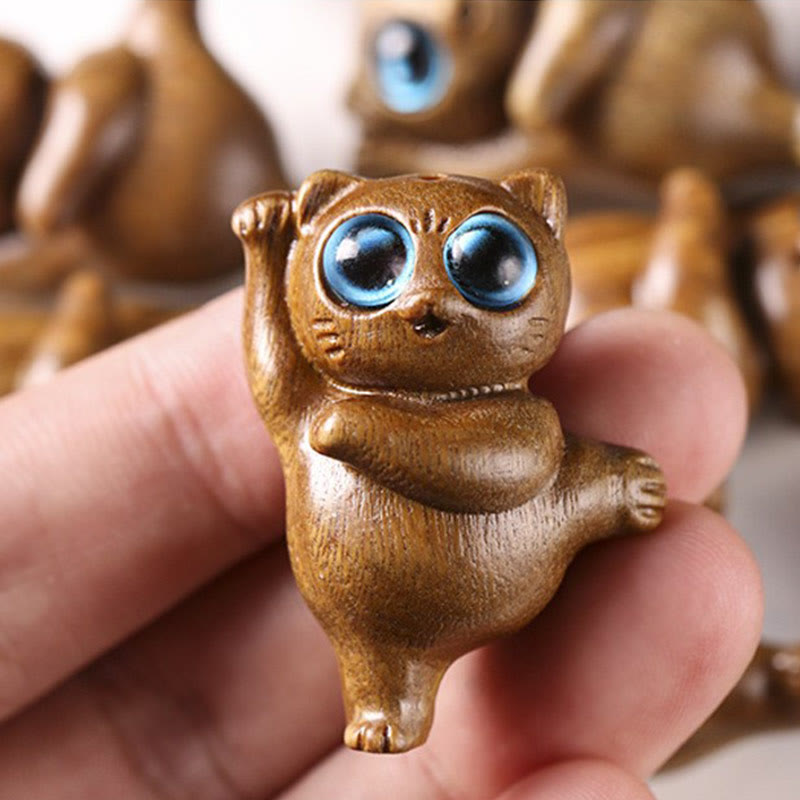 Green Sandalwood Dancing Cat Figurine 3.7cm Positive Energy