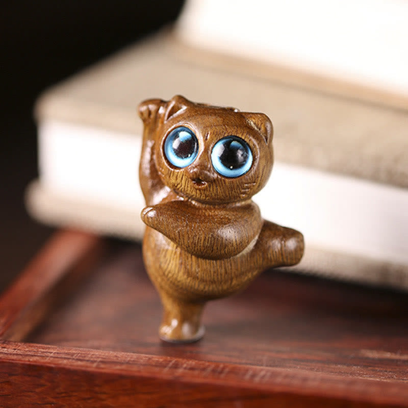 Green Sandalwood Dancing Cat Figurine 3.7cm Positive Energy
