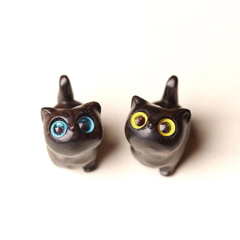 Green Sandalwood Lucky Cat Figurine for Positive Energy