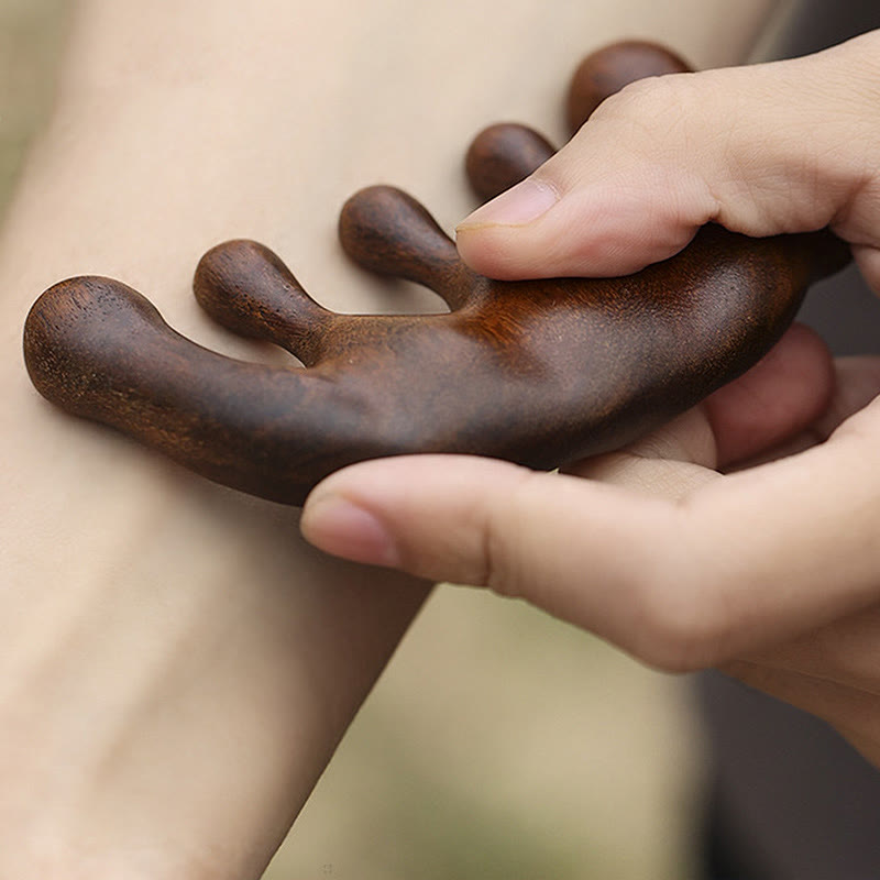 Green Sandalwood Tassel Massage Comb for Soothing Relaxation