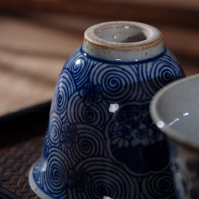 Hand Painted Blue and White Porcelain Lotus Ceramic Tea Cup 100ml