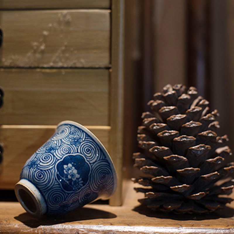 Hand Painted Blue and White Porcelain Lotus Ceramic Tea Cup 100ml