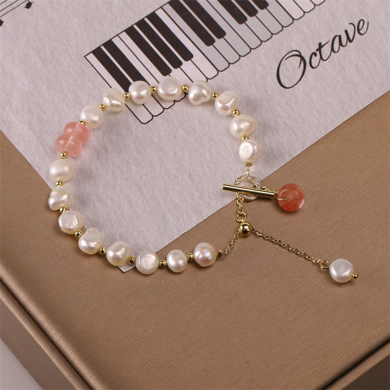 Healing Pearl Bracelet with Green Strawberry Quartz for Wisdom