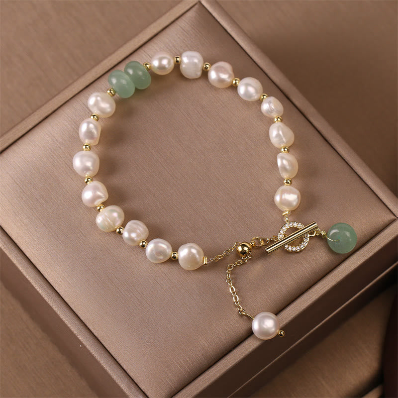 Healing Pearl Bracelet with Green Strawberry Quartz for Wisdom