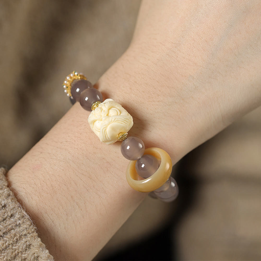 Ivory Fruit Amber Gray Agate Bracelet for Confidence