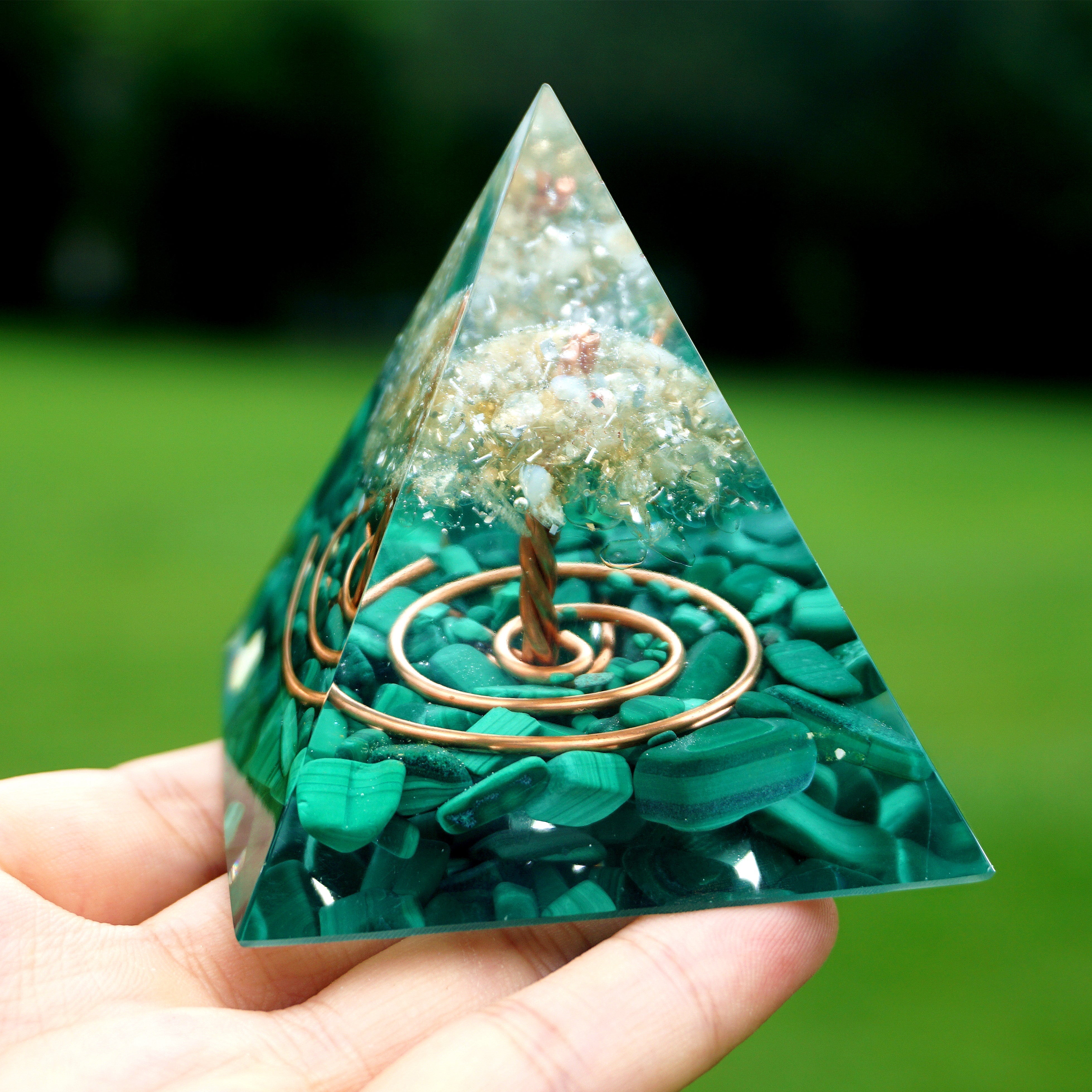 Manifesting Magic Malachite Pyramid for Meditation