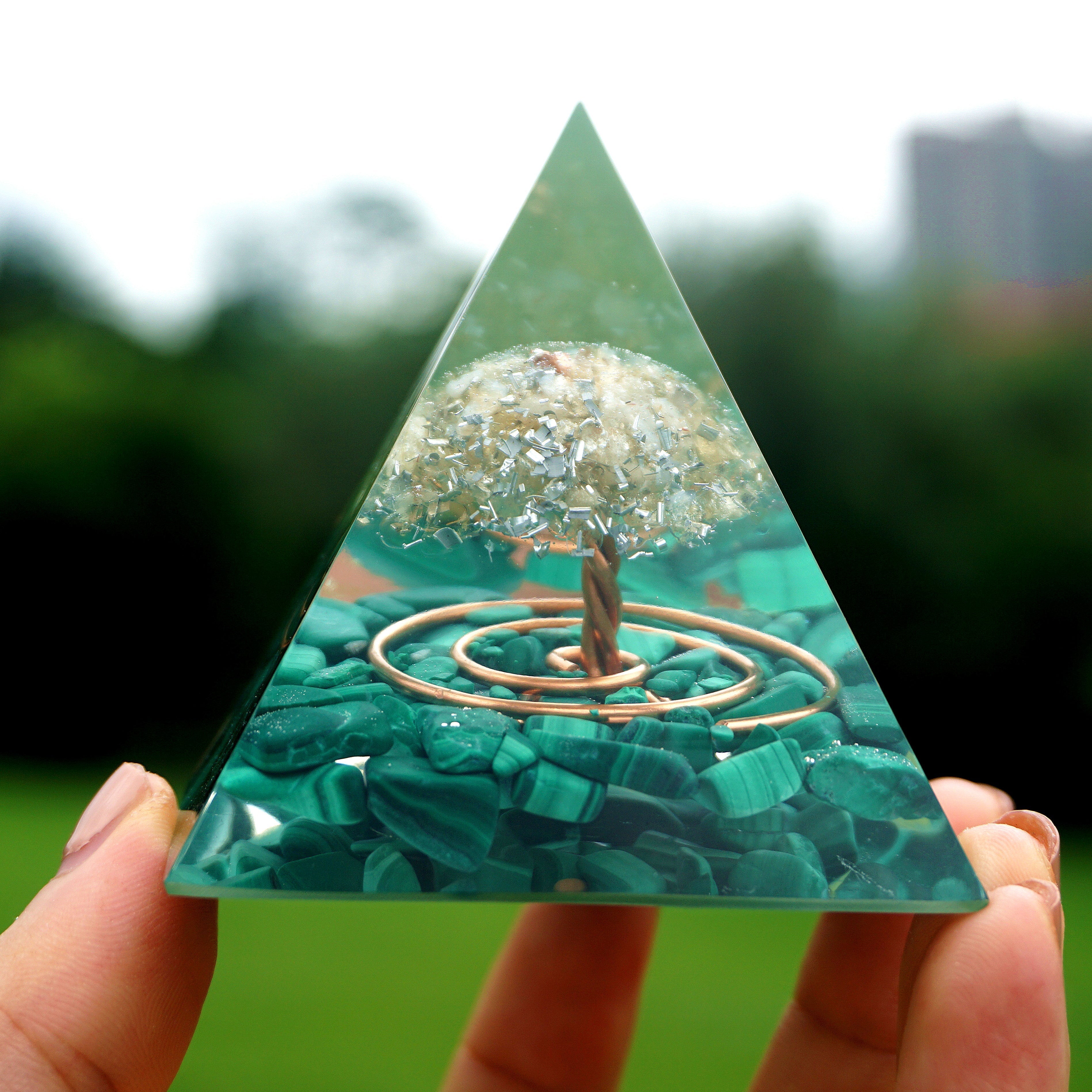 Manifesting Magic Malachite Pyramid for Meditation