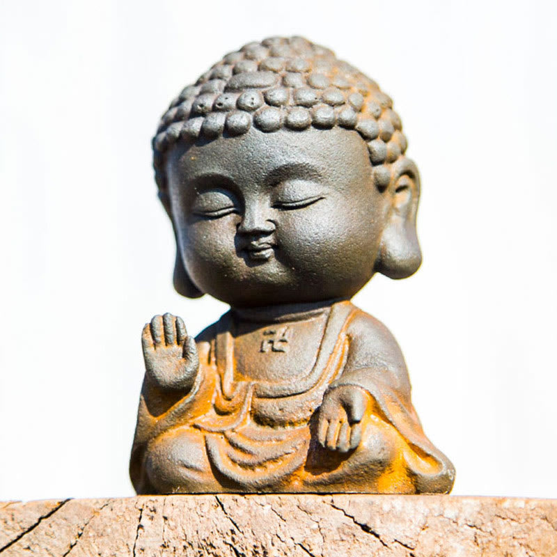 Meditating Buddha Statue 9cm Iron Powder Rust Cast Resin