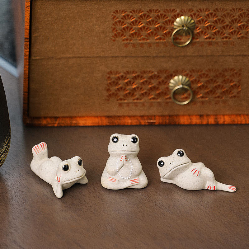 Mini Ceramic Praying Frog Figurine for Wealth and Prosperity