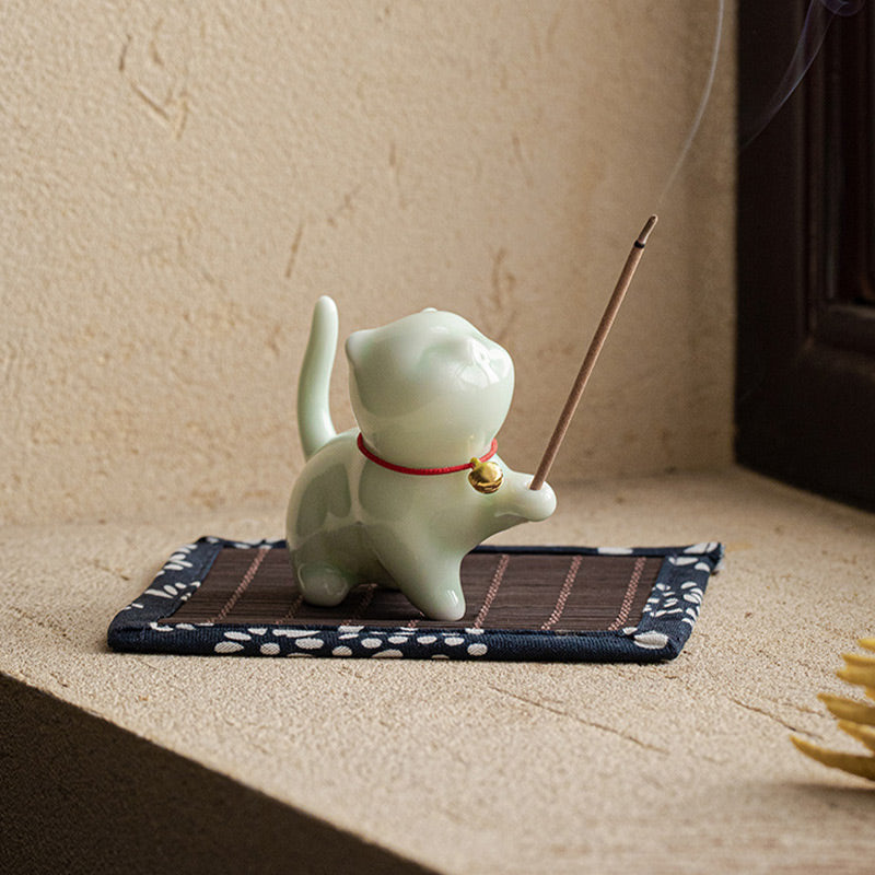 Mini Lucky Cat Ceramic Tea Pet with Bamboo Mat | Spiritual Figurine