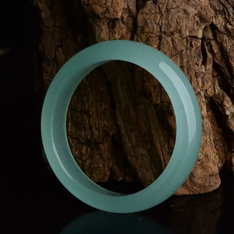 Natural Jade Bangle Bracelet for Luck and Prosperity