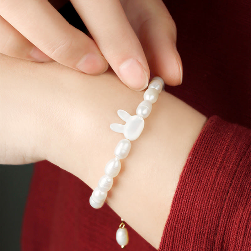 Natural Pearl Sincerity Bracelet with Cute Rabbit Charm