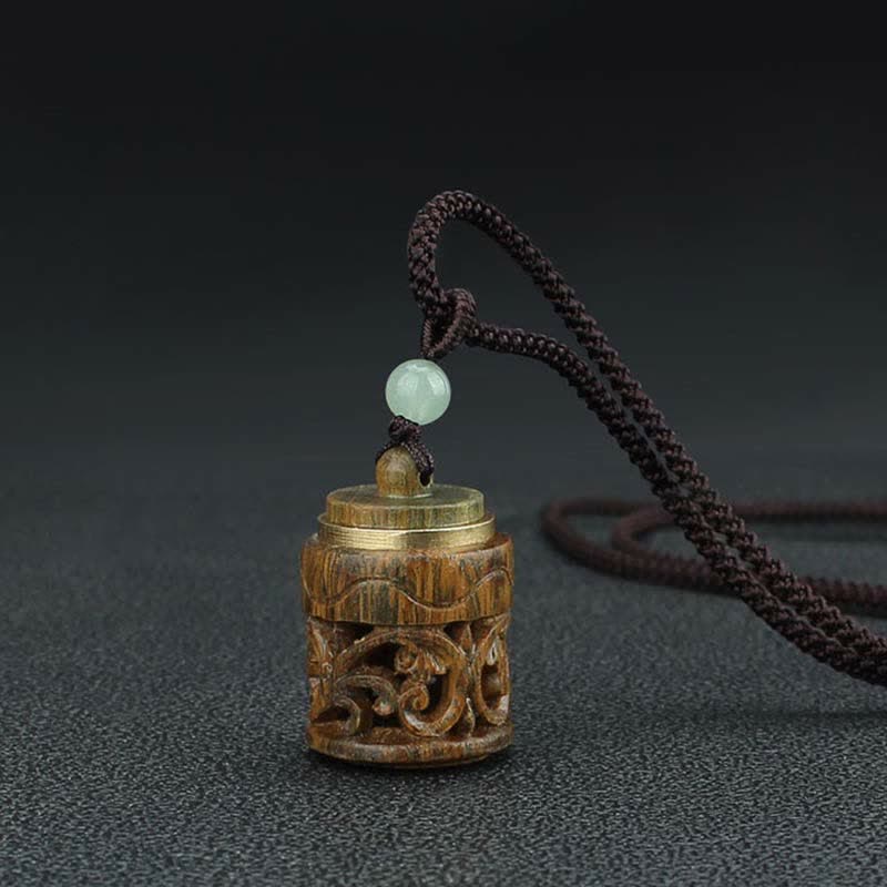 Om Mani Padme Hum Green Sandalwood Necklace for Soothing Peace