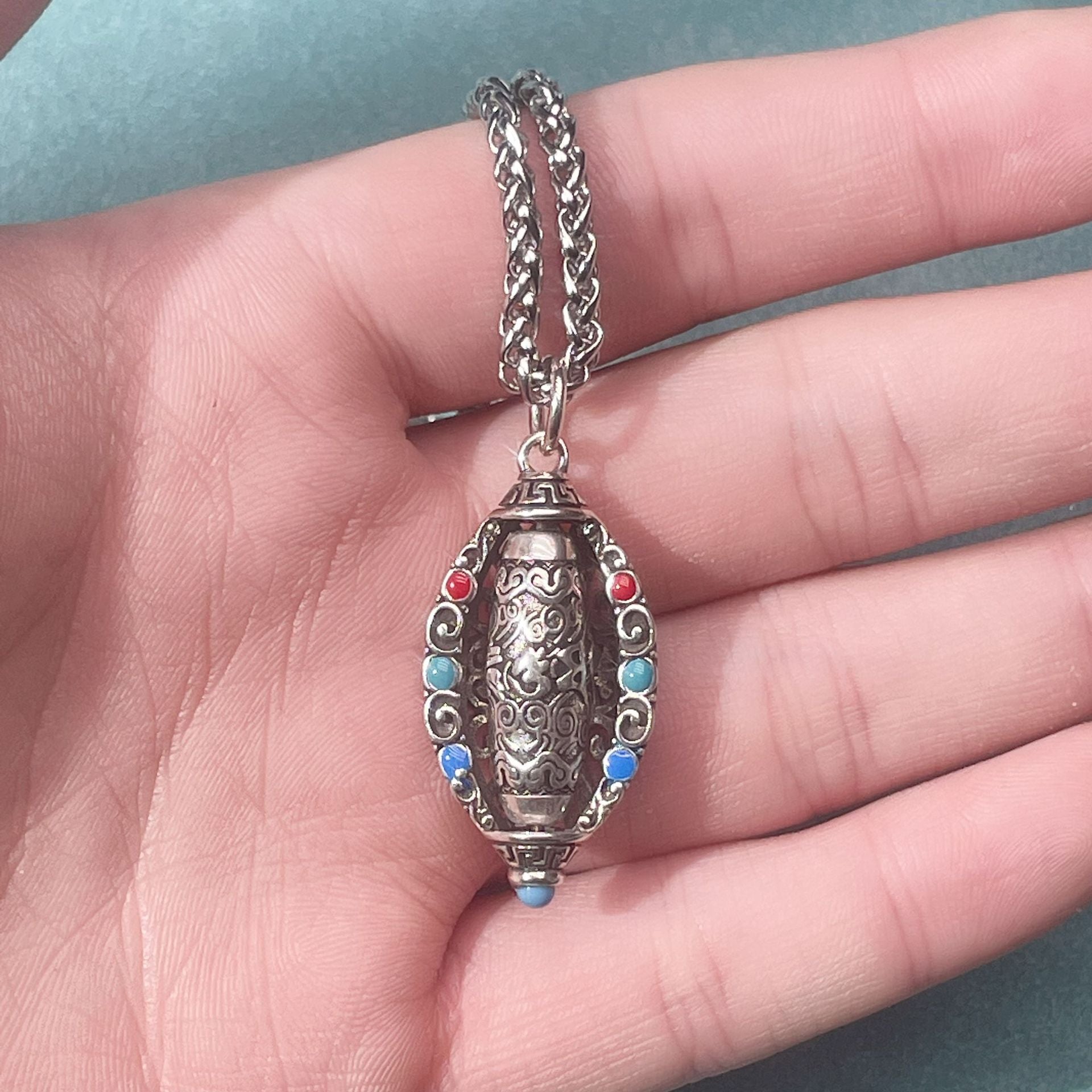 Om Mani Padme Hum Rotatable Necklace Pendant | Purity