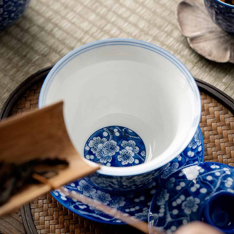 Plum Blossom Blue & White Porcelain Ceramic Gaiwan 185ml Tea Cup