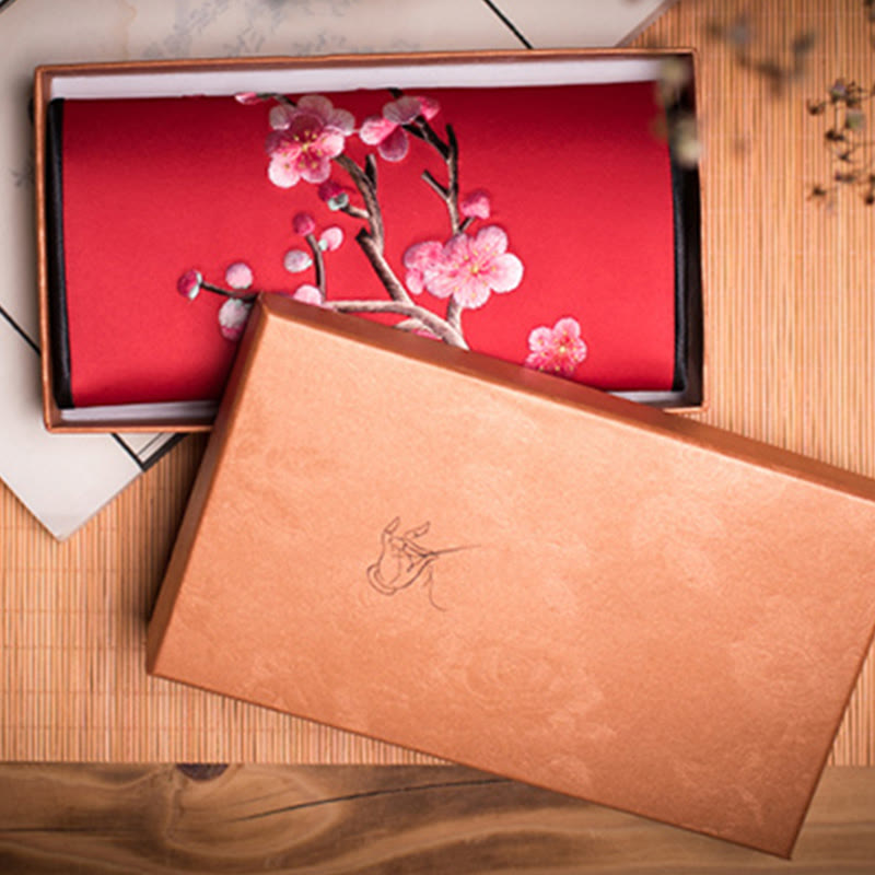 Plum Blossom Su Embroidery Spiritual Handbag 20cm x 10cm