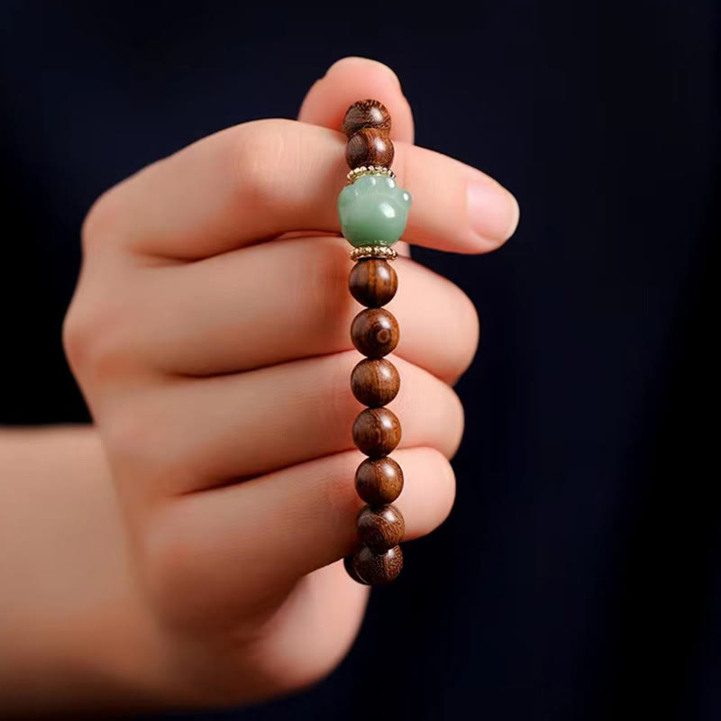 Sandalwood Lovely Cat Paw Protection Bracelet