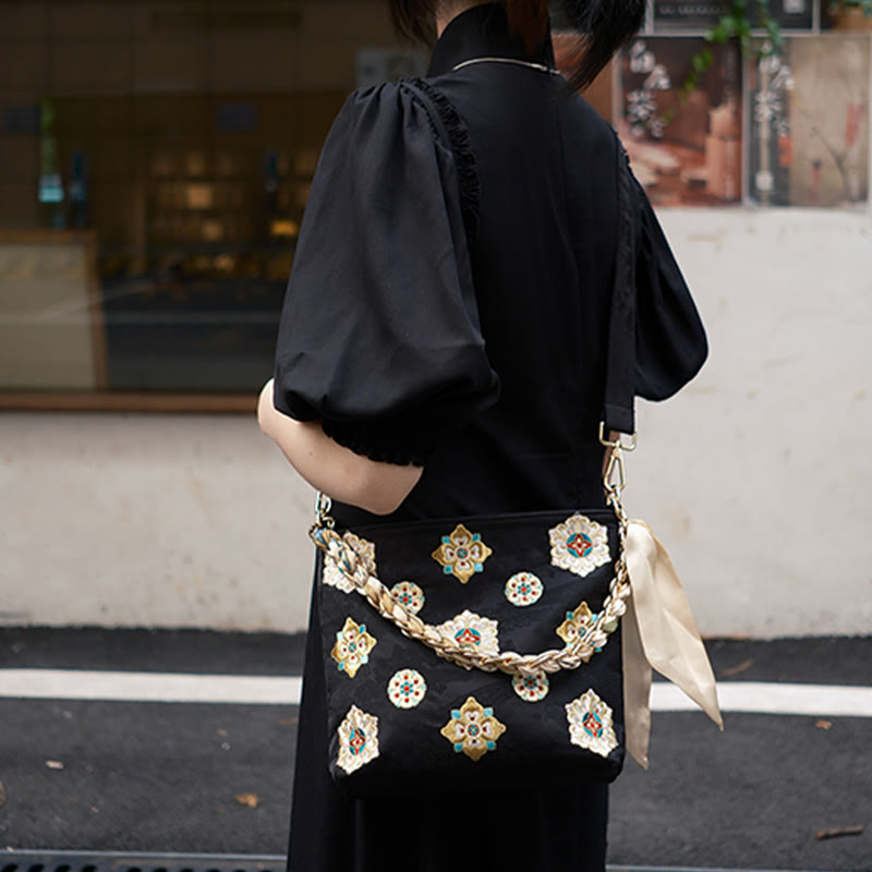 Satin Su Embroidered Crossbody Bag in Green – Elegant Yoga Tote