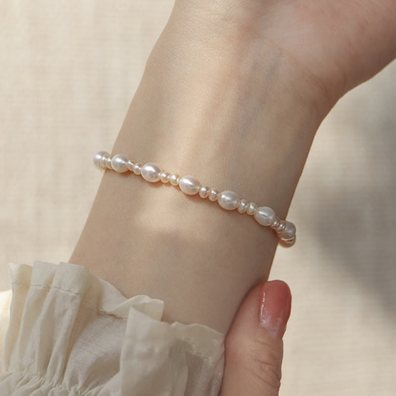 Sincerity Pearl Bracelet with Flower Motif - Natural 15-16cm