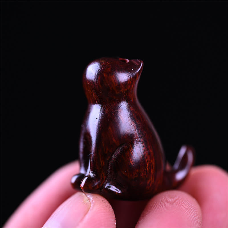 Small Leaf Red Sandalwood Lucky Mini Cat 3.2cm Decor