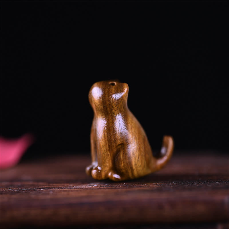 Small Leaf Red Sandalwood Lucky Mini Cat 3.2cm Decor