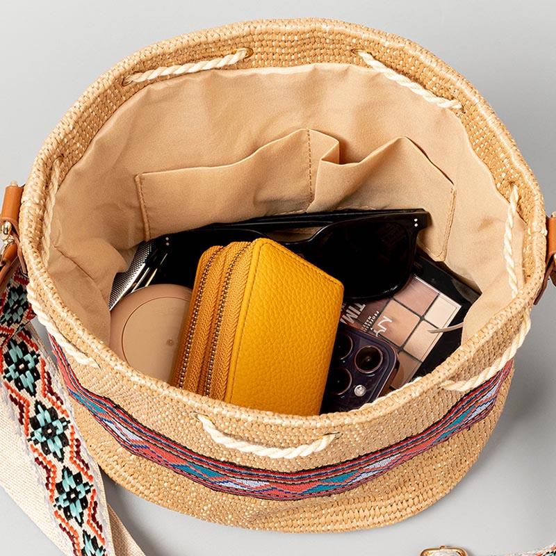 Straw Woven Geometric Bucket Bag with Tassels for Beach