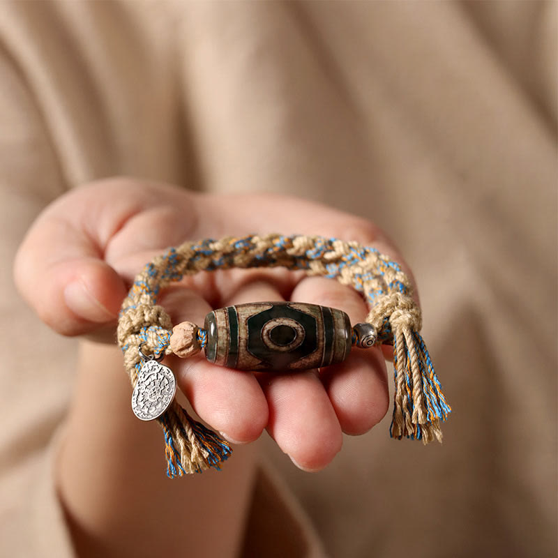 Unisex Dzi Bead Agate Bracelet - Wealth and Protection