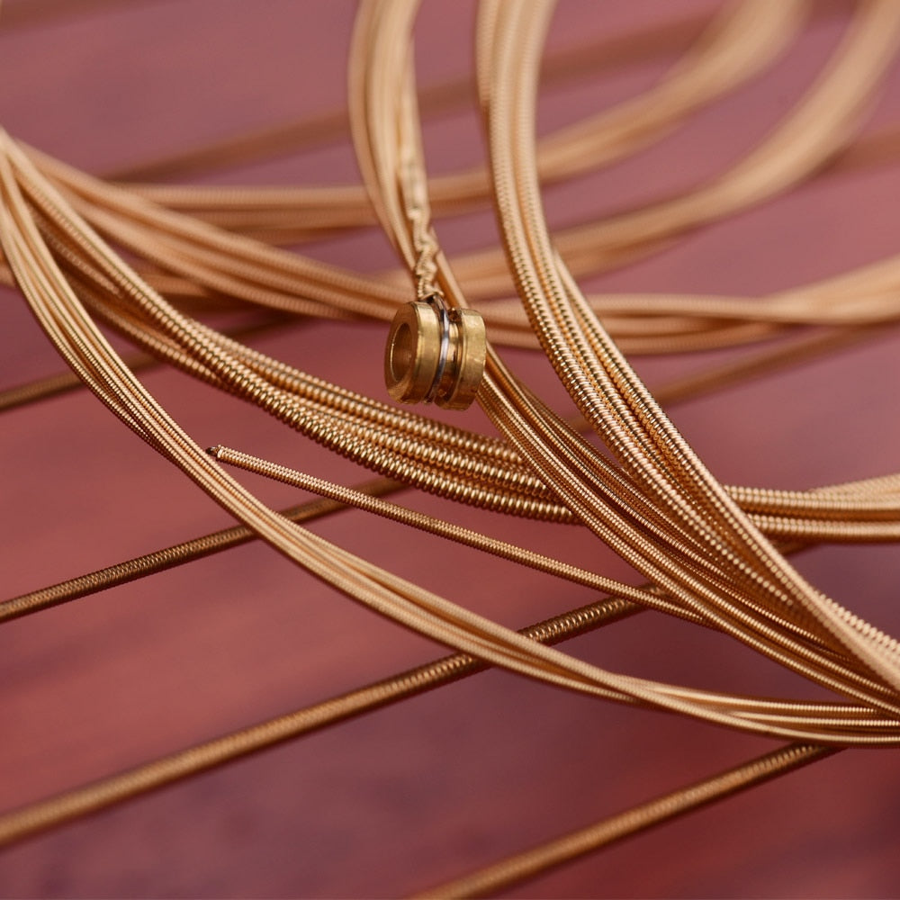 Gold-colored metal wires arranged in curved patterns on Walter A16X WH-16 Lyre Harp Set