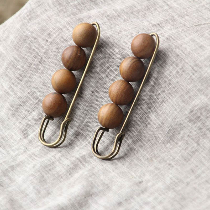 Wood Healing Brooch with Sandalwood Agathis Alba Beads